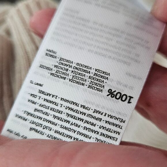 Nwot European reserved wrap long sleeve sweater dress - Picture 5 of 7